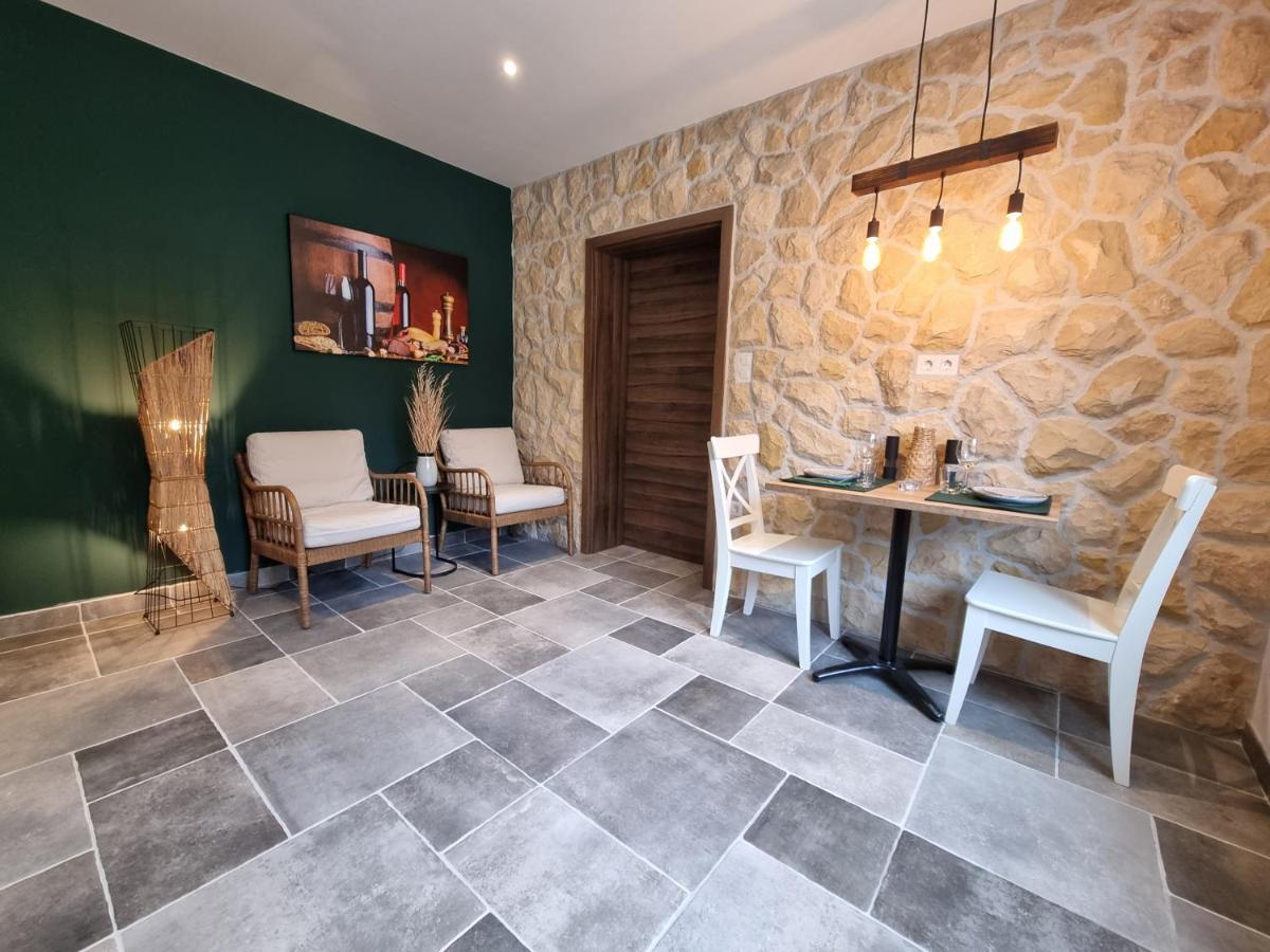Suha Punta - Babalonija Apartment