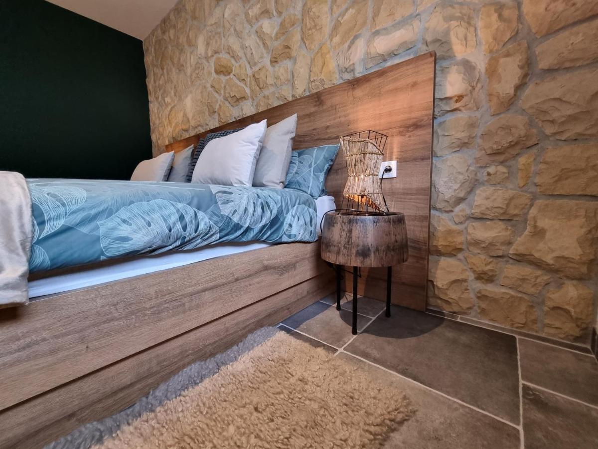 Appartement Suha Punta - Babalonija