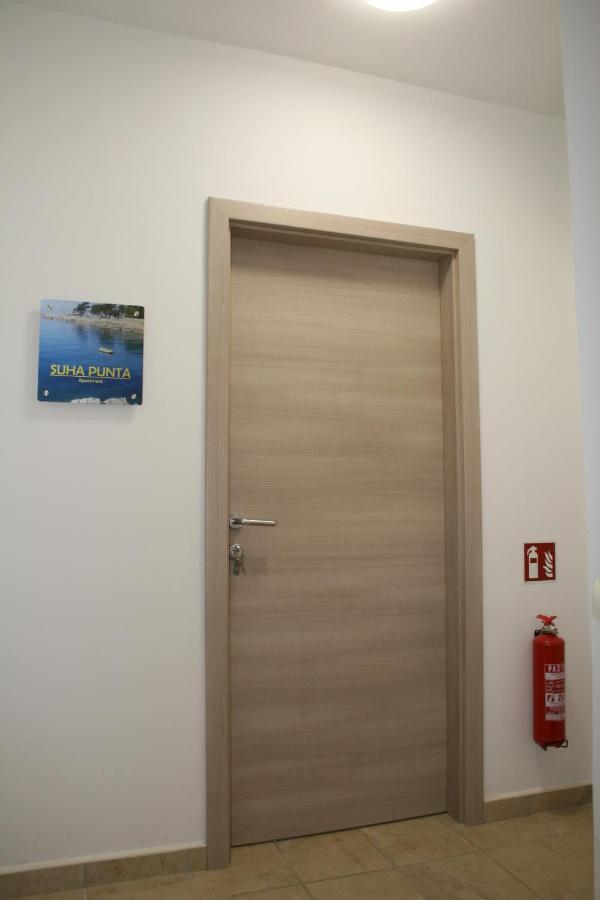 Appartement Suha Punta - Babalonija